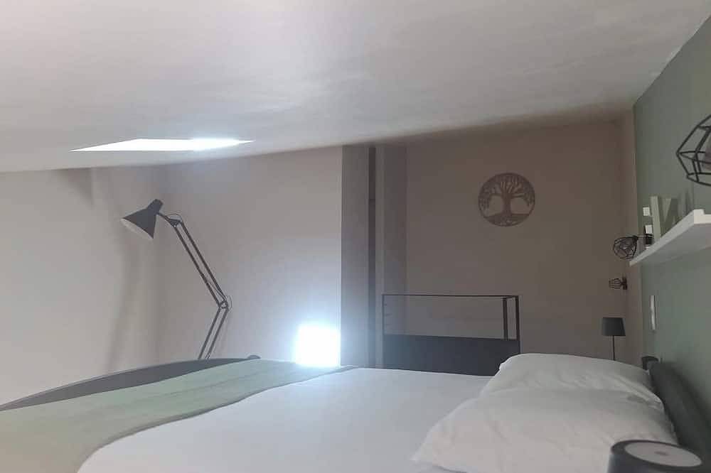 Oustau d'Esteou near Nyons, Vaison la Romaine and at the foot of the Ventoux mountains in Mirabel-aux-Baronnies, Nyons region