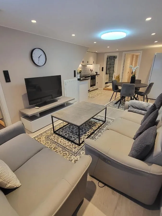 Ferienwohnung für 4 Personen, mit Terrasse und Ausblick - 1