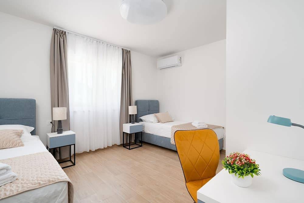 Villa Senka - Four Bedroom Villa in Rogotin, Dubrovnik-Neretva