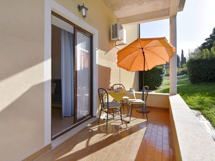 Holiday apartment for 3 people, with garden - 1