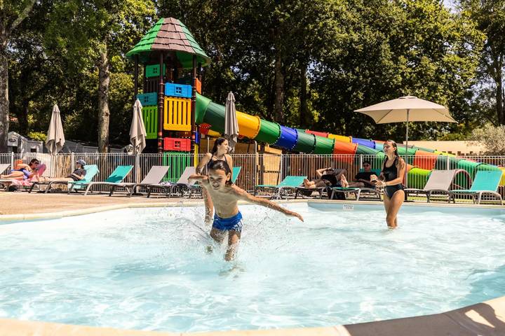 Mobilheim Riviera Premium Suite 3 Zimmer 4 Personen in Saint-Sulpice-de-Royan, Côte de Beauté