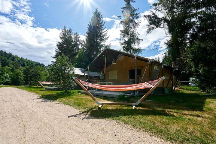 Tente pour 5 personnes, avec Terrasse et Piscine