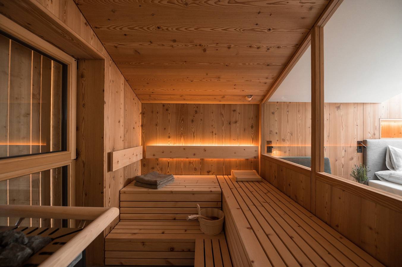 Ganze Wohnung, Apartment „Sunnseit Luxury“ mit Seeblick, Balkon und Wlan in Kuppelwies, Ulten