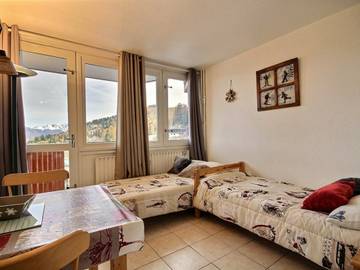 Gîte pour 2 personnes, avec terrasse à Mâcot-la-Plagne
