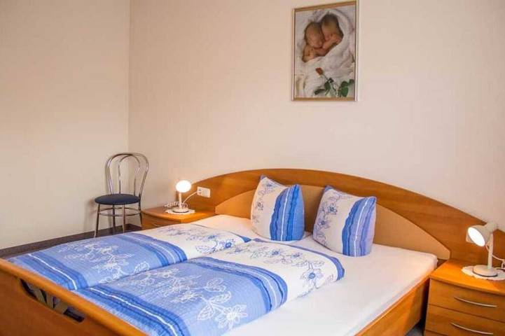 Ganze Wohnung, Haus Riedmüller Alexandra (WLan- Skidepod Gratis) - Ferienwohnung 1 in Jerzens, Bezirk Imst