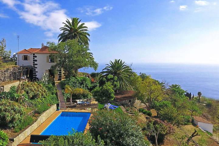 Casa rural para 10 personas, con Terraza además de Jardín y Sauna en Tijarafe