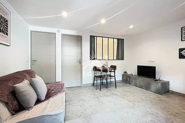 Location de vacances pour 3 personnes à Valbonne