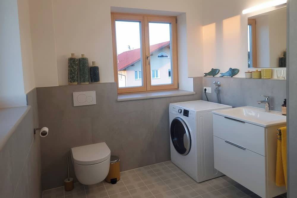 Ganze Wohnung, Ferienwohnung zur Keramikwerkstatt in Babensham, Landkreis Rosenheim