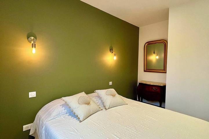 Location de vacances pour 13 personnes, avec jardin dans Plage Les Sables D Or - 4