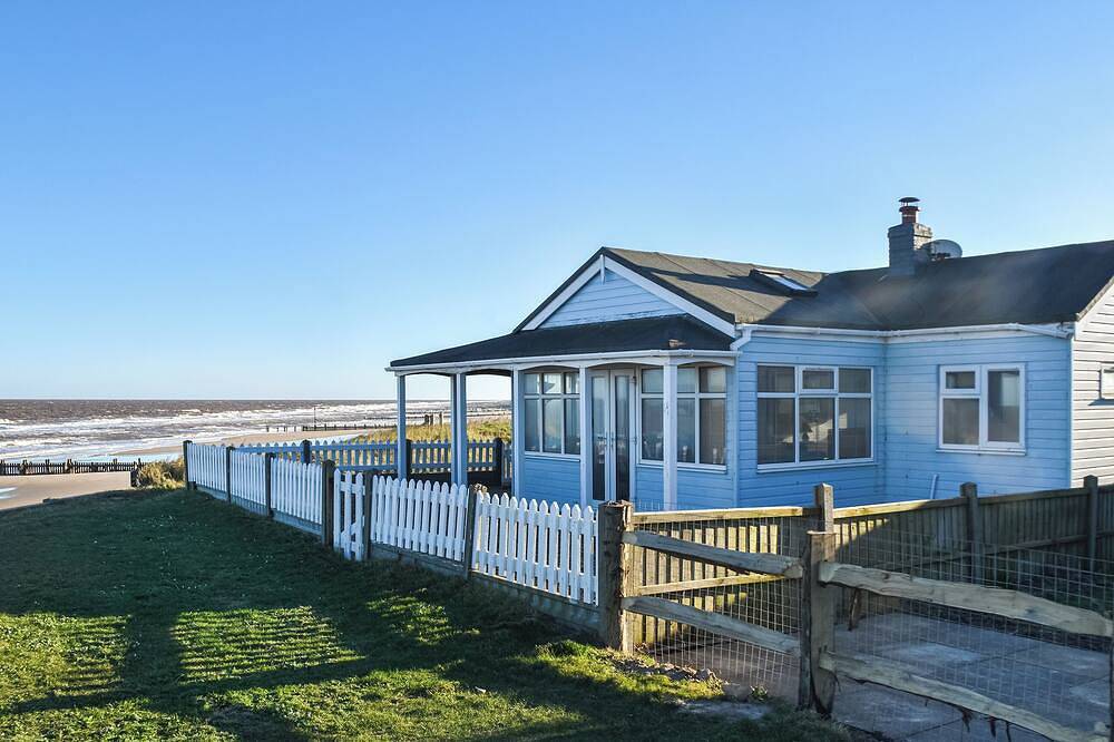 Cottage for 4 People in Broomholm, Norfolk