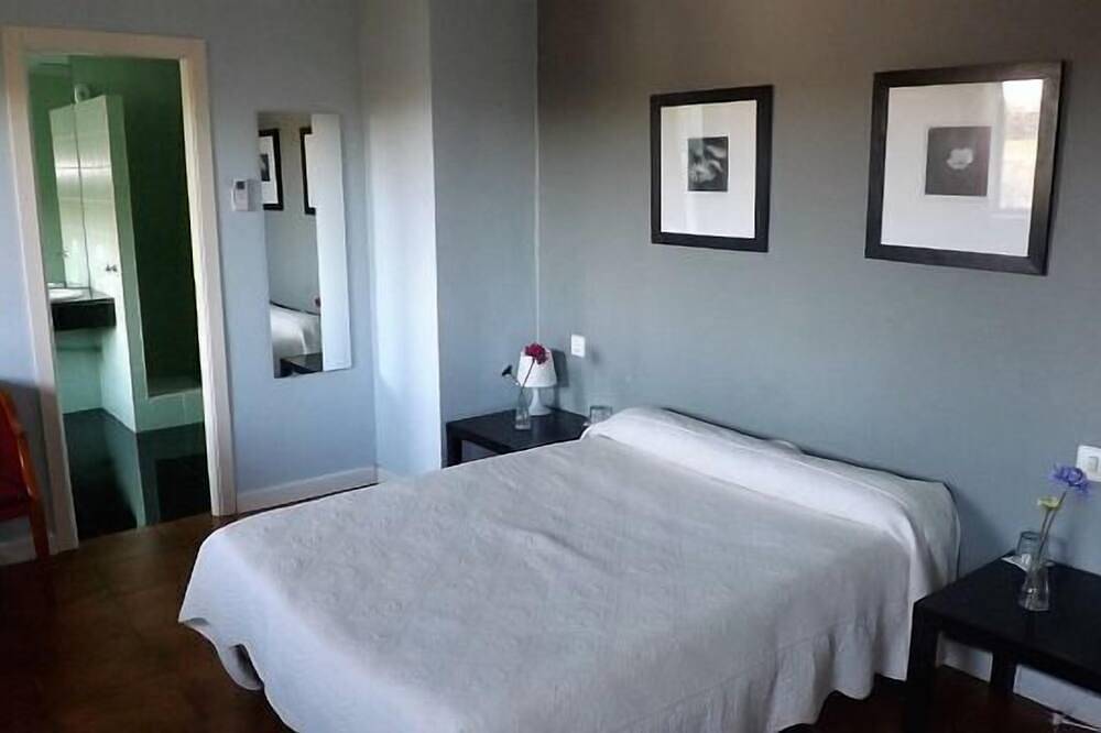 Rural house (full rental) El Olivar del Marqués for 26 people in Santa Cruz de la Sierra, Cáceres Region