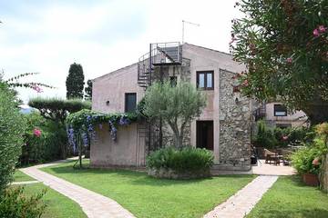 Ferienhaus für 8 Personen, mit Pool und Garten in Faro Capo Vaticano