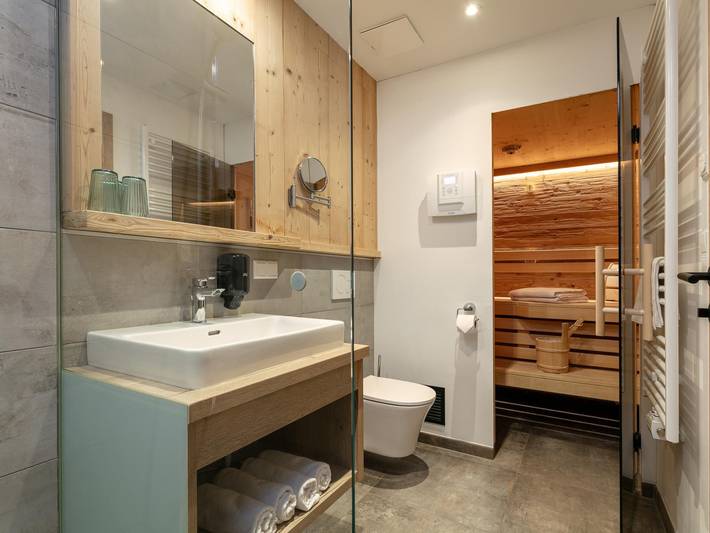 Ganze Wohnung, Schöne Wohnung mit privater Sauna und Balkon in Haus, Schladming-Dachstein