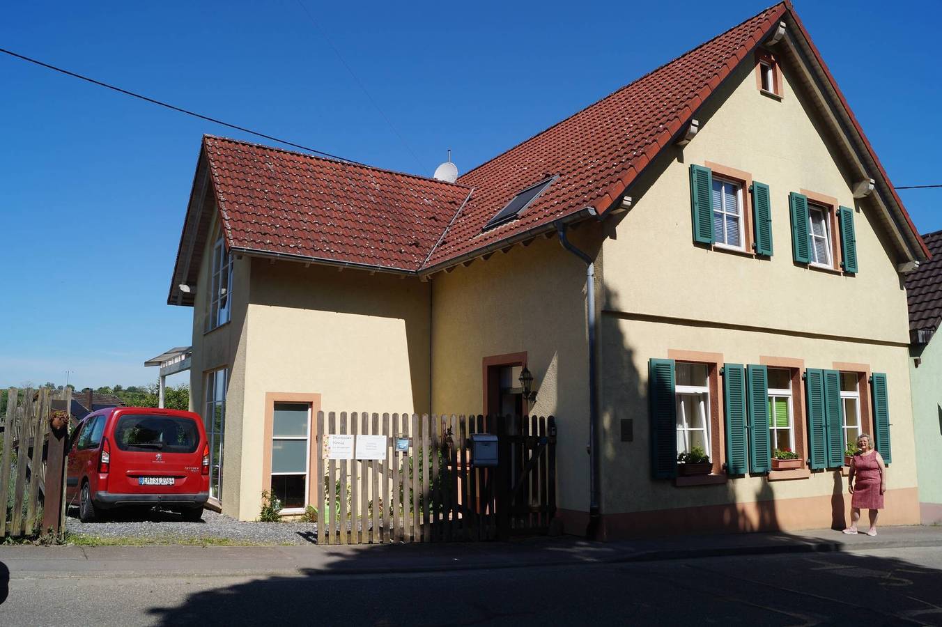 Ganzes Studio, Studio „Europa Park, Zimmer mit eigenem Bad“ mit Gemeinschaftsterrasse, Garten & Wlan in Herbolzheim, Südschwarzwald