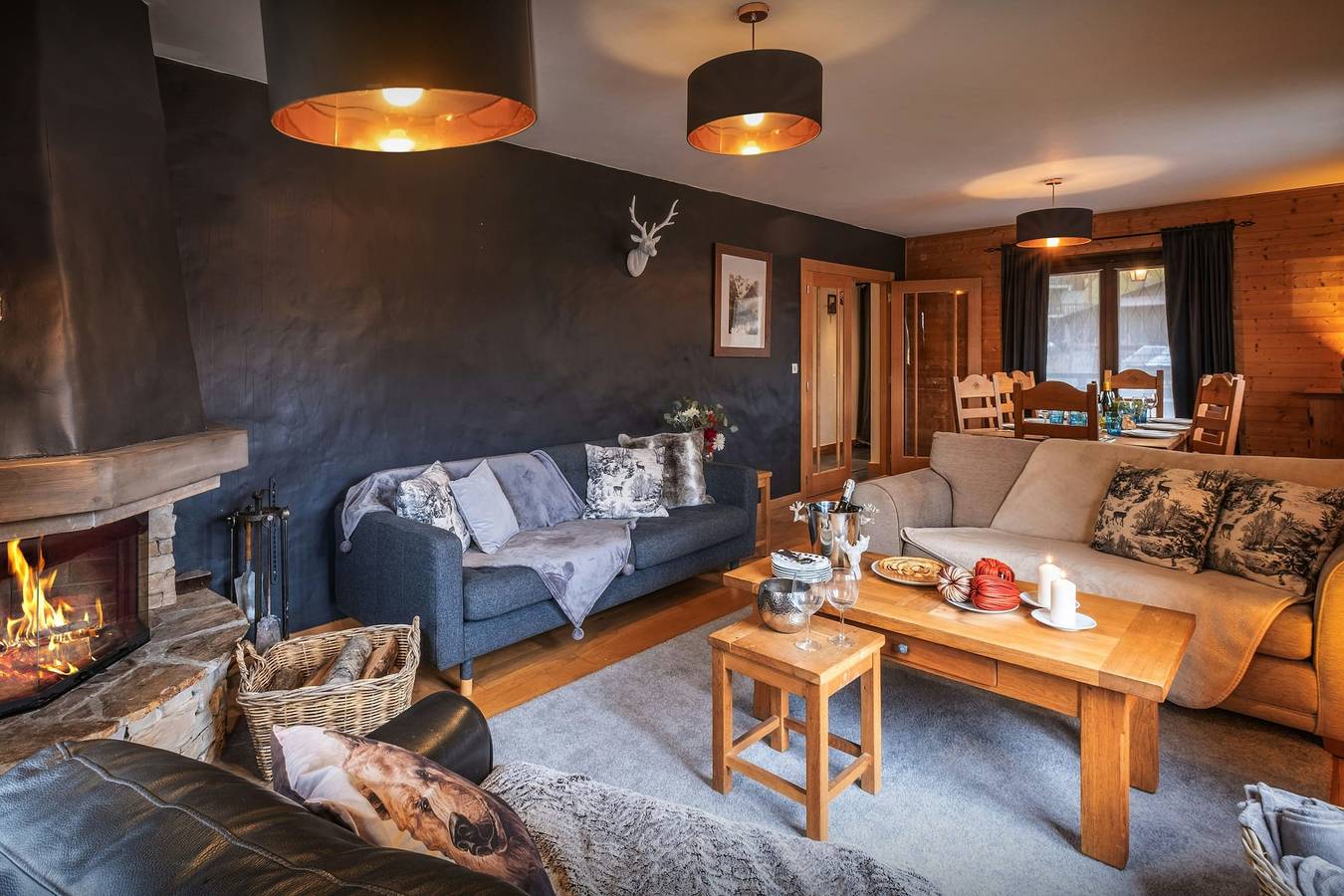 Montriond chalet for 8 with ski room, garden and hot tub - Ovo Network in Montriond, Les Portes du Soleil