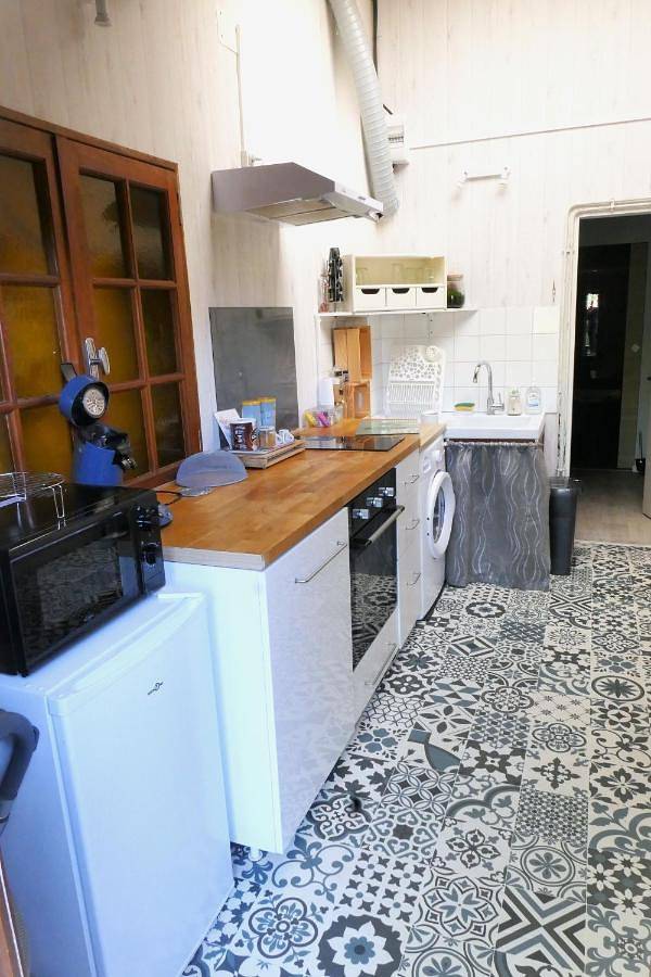 Gîte pour 3 personnes, avec jacuzzi et jardin à Bassens - 4