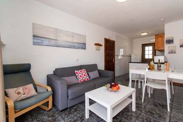 Apartment for 4 People in Playa de las Vistas, Arona, Photo 2