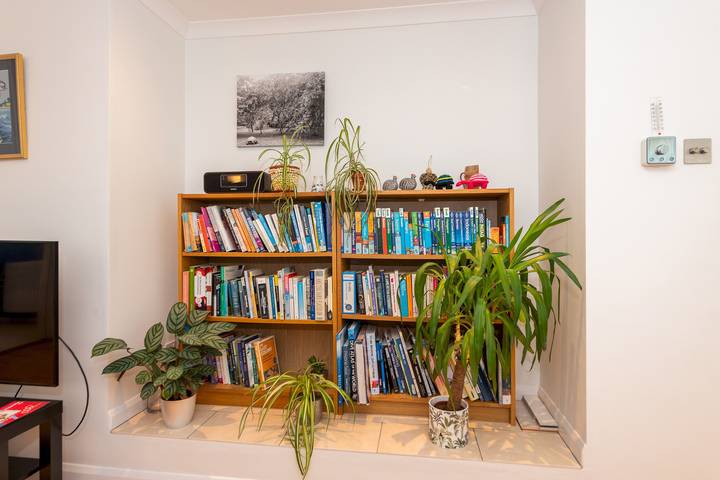 Cosy 3 Bedroom House near River Thames - Pass the Keys in Reading, Berkshire