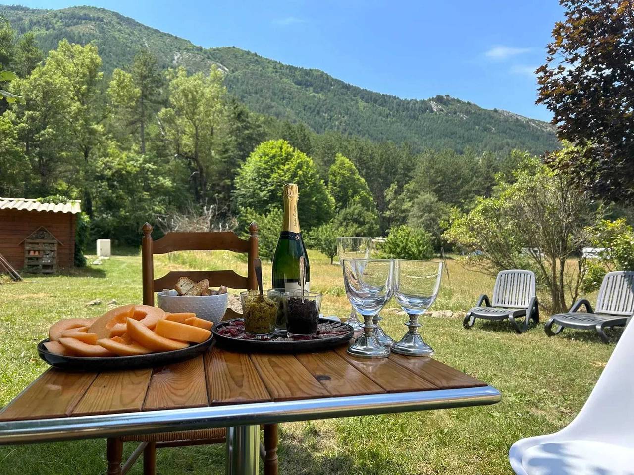 Casa espaciosa en Castellane con jardín y vista a la montaña in Castellane, Parc naturel régional du Verdon