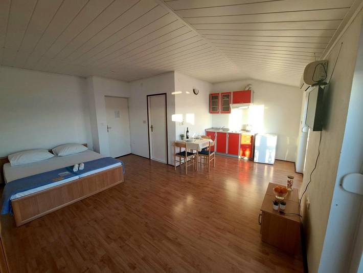 Gîte pour 2 personnes, avec vue ainsi que balcon et jardin dans Région de Zadar - 3