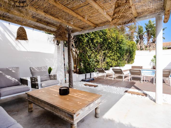 Villa for 6 people, with terrace and yard in Marbella