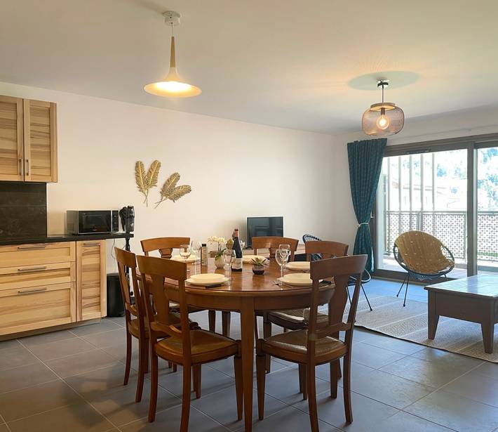 Gîte pour 5 personnes, avec terrasse à Bozel - 2