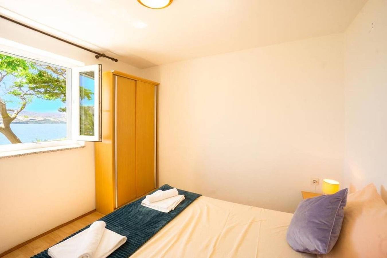 Ganze Wohnung, Apartments Poolhouse in Metajna, Pag