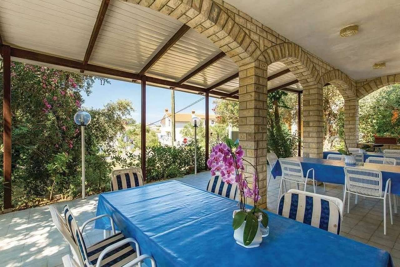 Zimmer mit Balkon Banjol (Rab) S-23468-a in Banjol, Rab