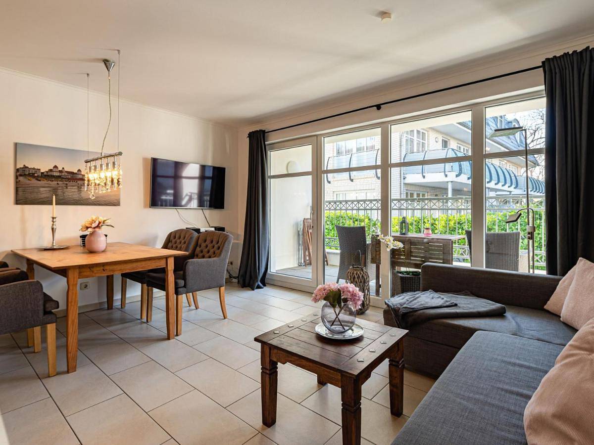 Dünenresidenz Königin Augusta - Wohnung 04 mit Balkon in Ostseebad Binz, Binz