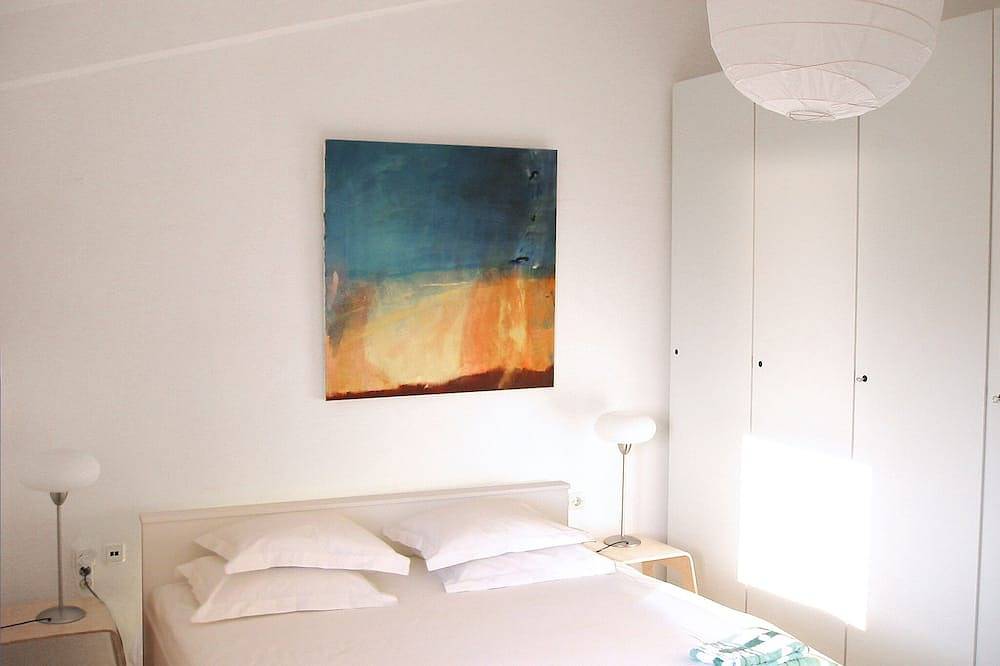 Villa mit Meerblick, sehr große Terrasse, 90 min vom Flughafen Athen, Strandnähe in Euböa