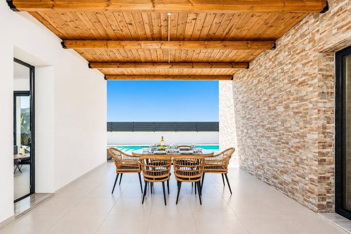 Villa pour 4 personnes, avec Terrasse et Jardin dans Rhodes - 2
