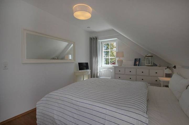 Freya Vacation Home - Cozy Swedish-style home near the beach with a view of the sea - in Wiek, Ruegen