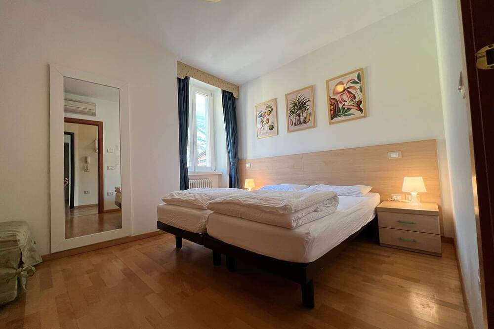Apartamento entero, Superior 3 in Torbole, Nago-Torbole