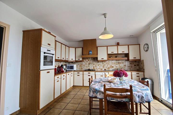 Entire apartment, Apartment 'Face Mer' with sea view, shared terrace and Wi-Fi in Penmarc'h, Quimper region