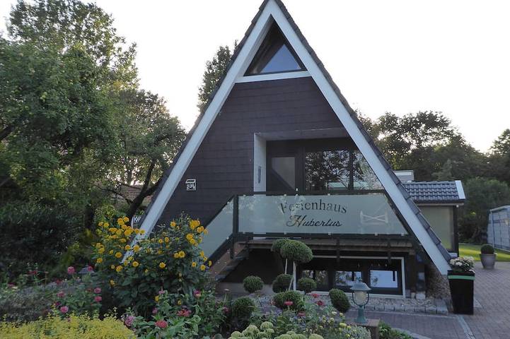Ferienhaus für 5 Personen, mit Balkon und Garten