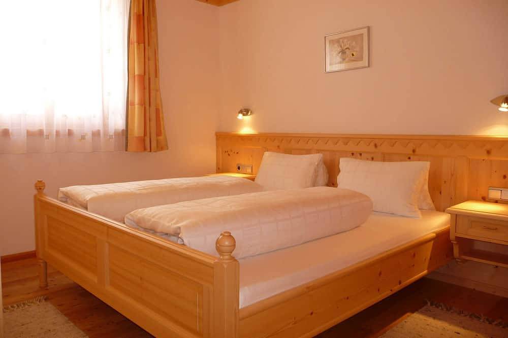 Ganze Wohnung, Comfort Doppelzimmer - Apartmenthaus Gutwenger - Selmerhof in Innervillgraten, Osttirol