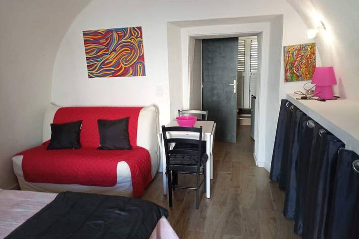 Appartement de vacances pour 2 personnes, avec terrasse ainsi que jacuzzi et jardin