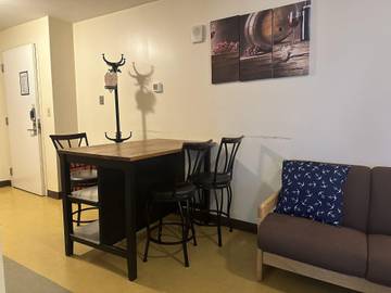 Vacation Rental for 6 Guests in Pittsburgh, Pennsylvania, Picture 1