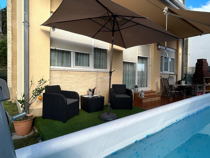 Ferienhaus für 6 Personen, mit Garten und Pool sowie Balkon - 1