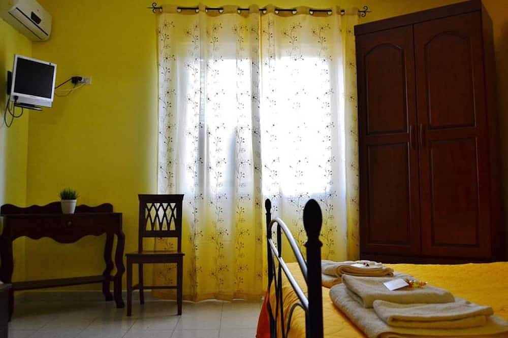 Chambre Bleue - B&b S Elia in Caltanissetta, Province de Caltanissetta