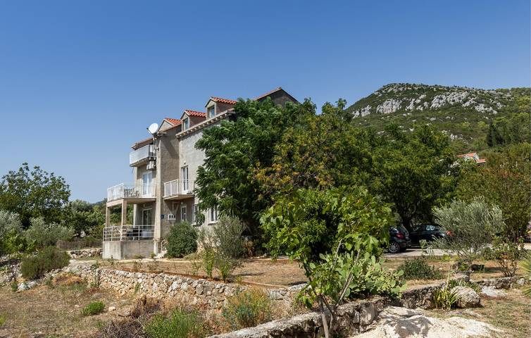 Ganze Ferienwohnung, Charmante 2-Zimmer-Wohnung mit Terrasse, in Küstennähe und mit WLAN in Dubrovnik-Neretva