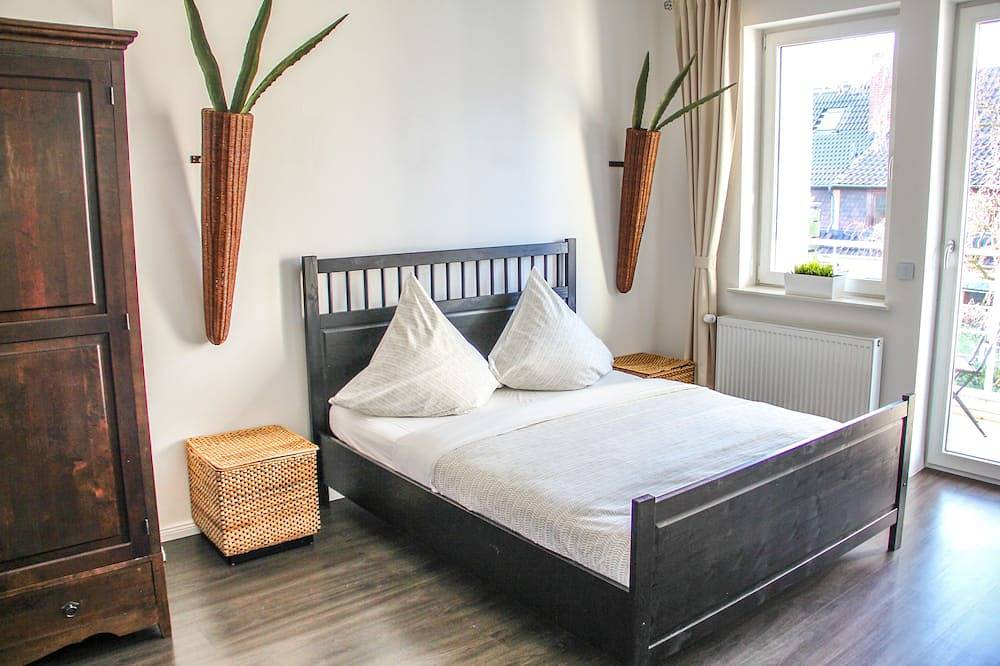 Entire apartment, Exclusive 2 room apartment with balcony in top location! in Neustadt Bremen, Bremen
