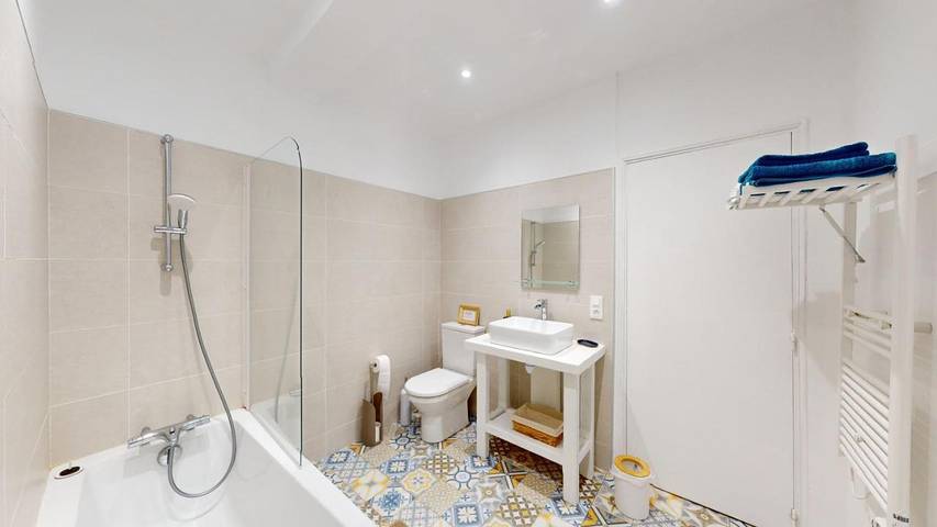 Chambre d’hôte pour 18 personnes, avec jardin et piscine ainsi que vue et terrasse dans Haute-Garonne - 3