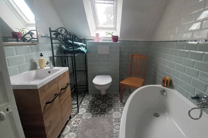 Gîte pour 10 personnes, avec jardin à Lantic - 4