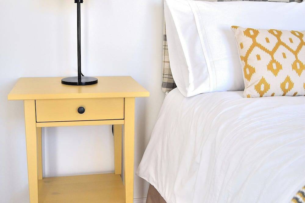 Entire apartment, Westlake Apartment No.1  in Hampton, Peterborough in Hampton Hargate and Vale, Peterborough
