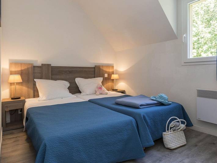 Location de vacances pour 4 personnes, avec jardin et piscine à Le Tronchet - 3