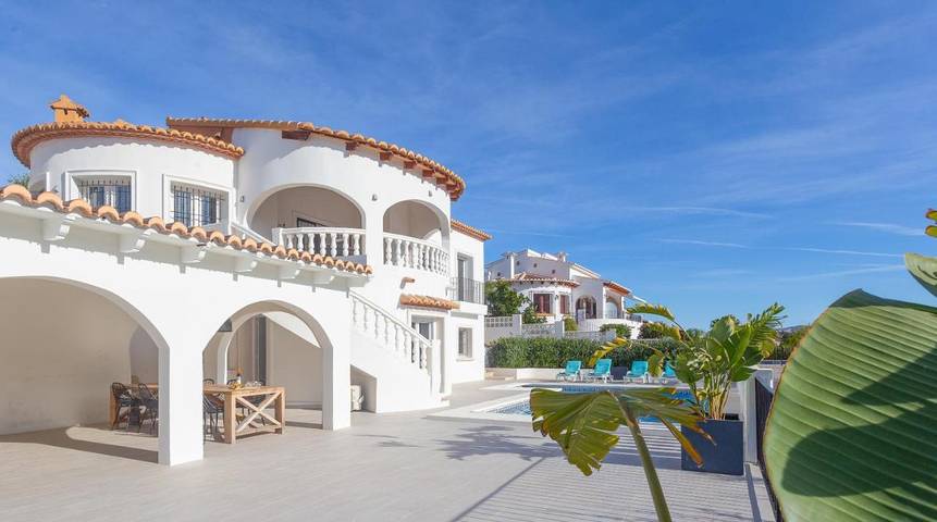 Chalet para 8 personas, con piscina y terraza, Se admiten mascotas en Pedreguer