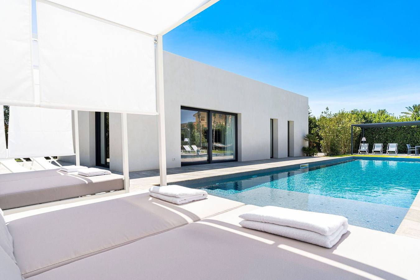 Villa Bonita in Carrozziere, Syracuse