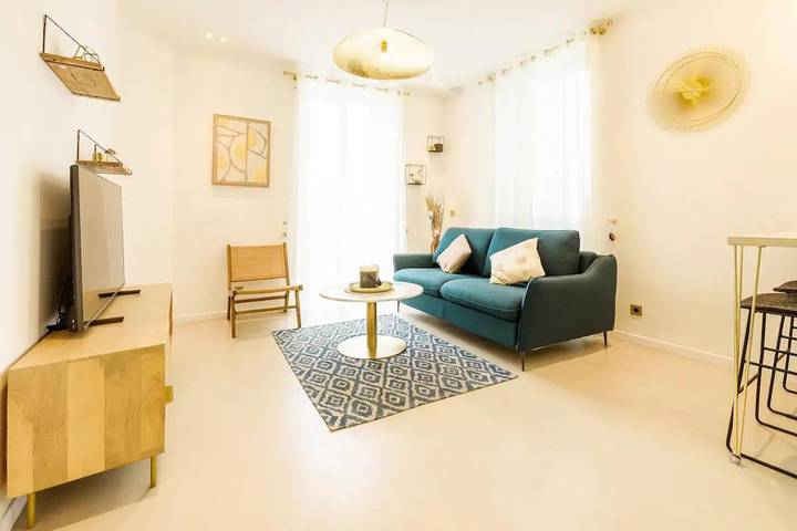 Gîte pour 4 personnes, avec balcon et vue dans Palais Des Festivals Et Des Congres - 2