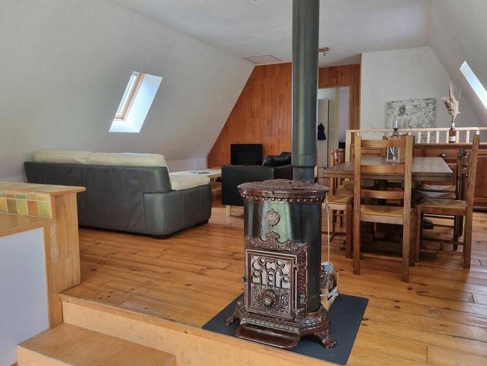 Location de vacances pour 7 personnes, avec vue et jardin, animaux acceptés à Mandailles-Saint-Julien - 3